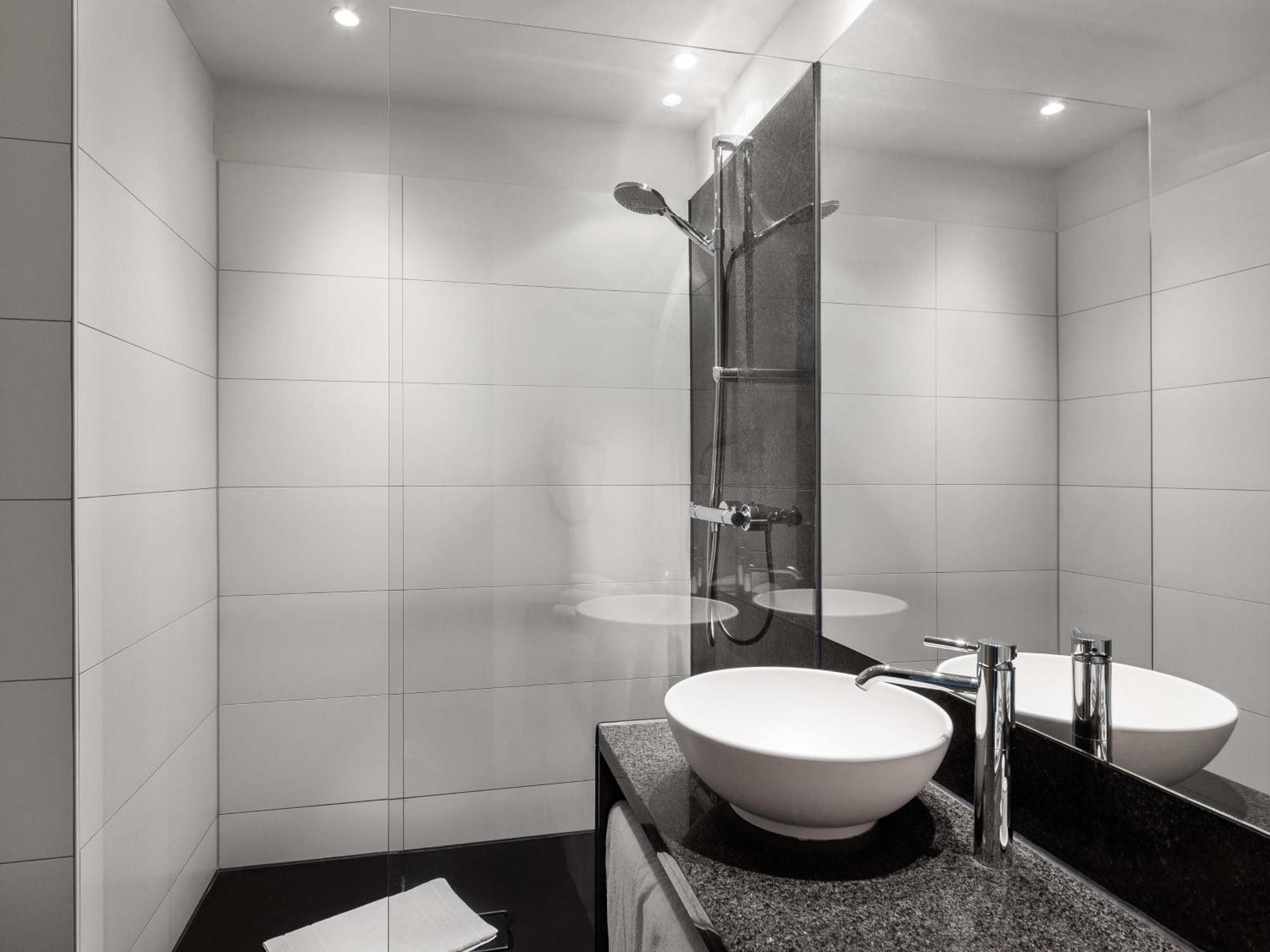 Double Room,1698846213:JPEG